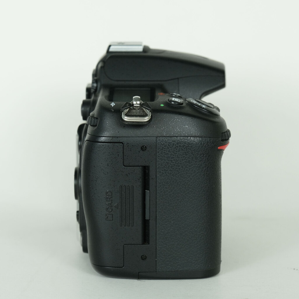 Nikon D7000