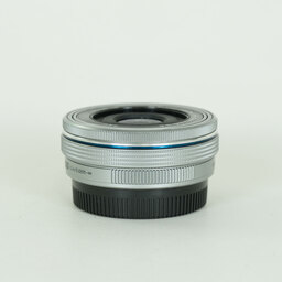 OLYMPUS M.ZUIKO DIGITAL ED 14-42mm F3.5-5.6 EZ シルバー