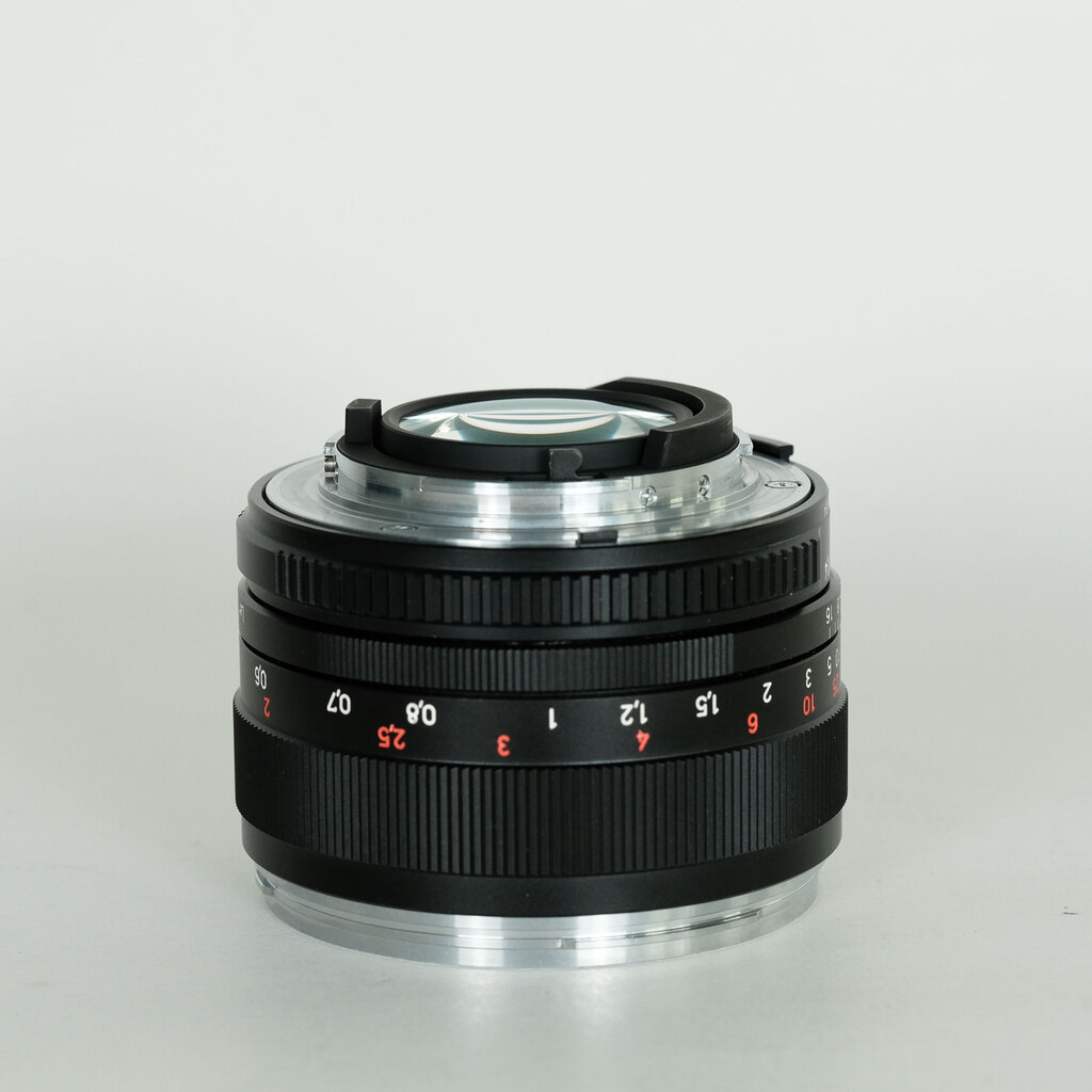 Carl Zeiss Planar T* 50mm F1.4 ZF [ニコンF用]