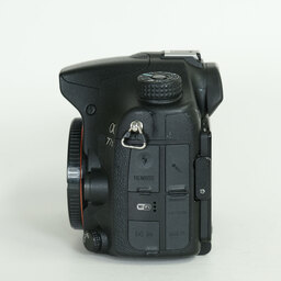 SONY α77IIボディ ILCA-77M2 SONY α77IIボディ ILCA-77M2