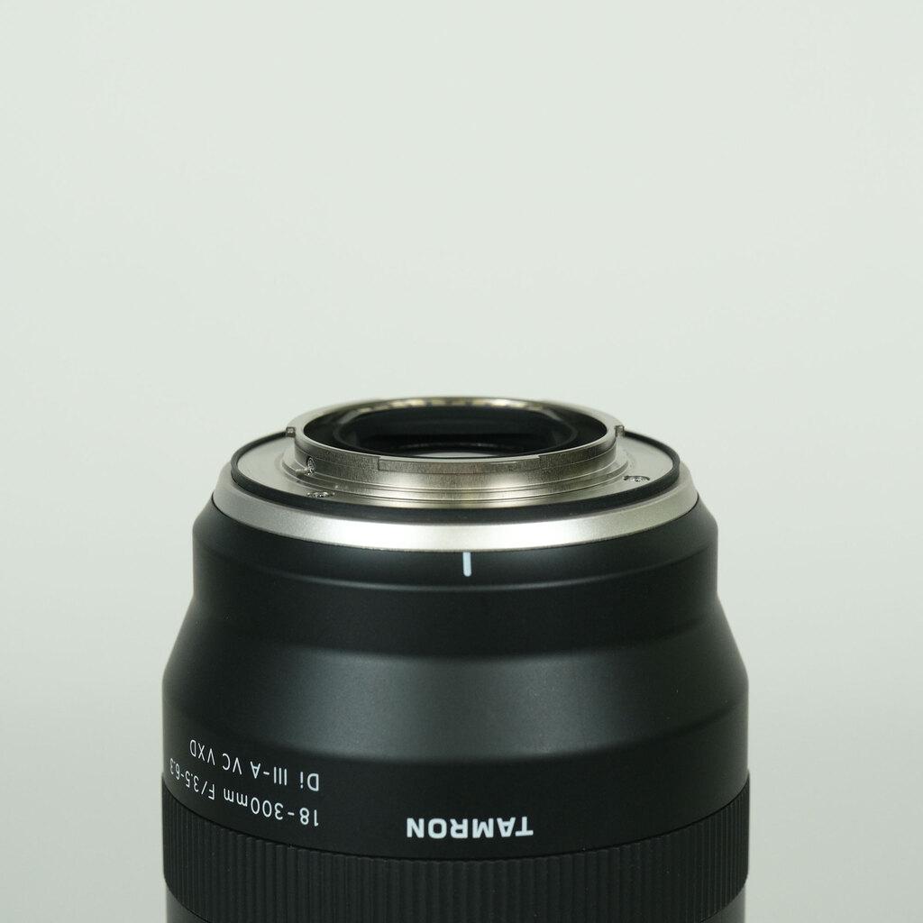 TAMRON 18-300mm F/3.5-6.3 Di III-A VC VXD (Model B061) [フジフイルムX用]