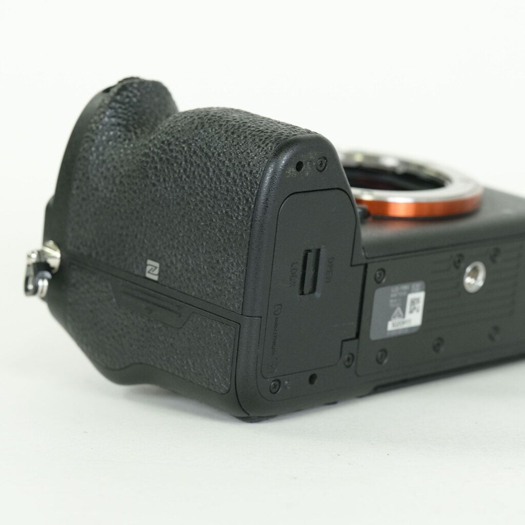 SONY α7R IV(ILCE-7RM4) SONY α7R IV(ILCE-7RM4)