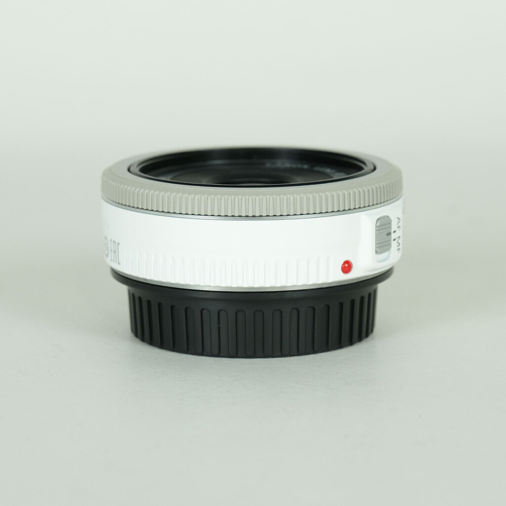 Canon EF40mm F2.8 STM ホワイトの出品 | ONE SCENE（ワンシーン）