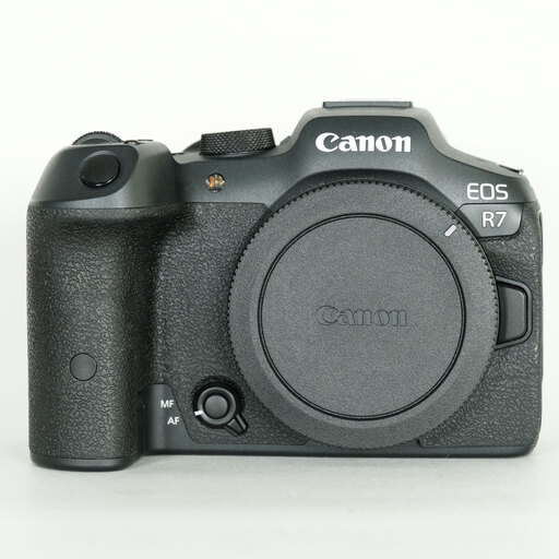 Canon EOS R7