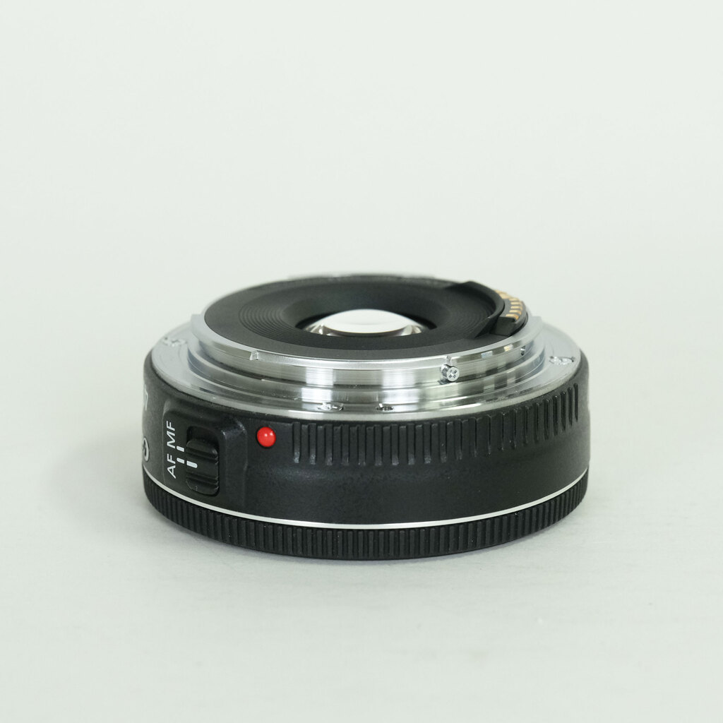 Canon EF40mm F2.8 STM