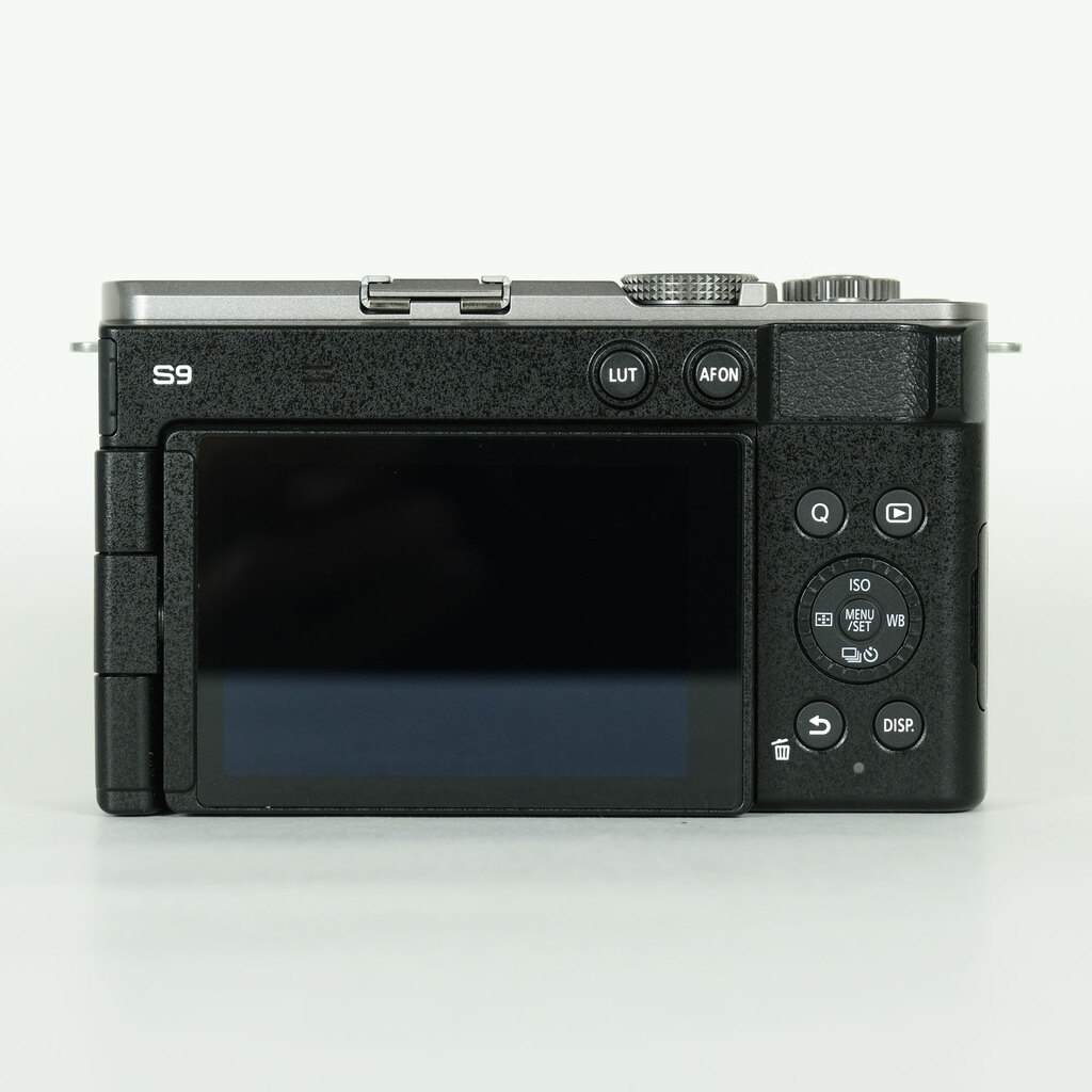 Panasonic LUMIX DC-S9の出品 | ONE SCENE（ワンシーン）