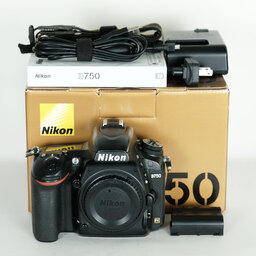 Nikon D750