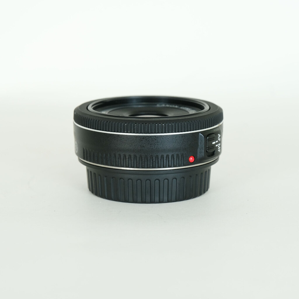 Canon EF40mm F2.8 STM