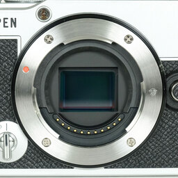OLYMPUS PEN E-P7