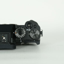 FUJIFILM X-T5