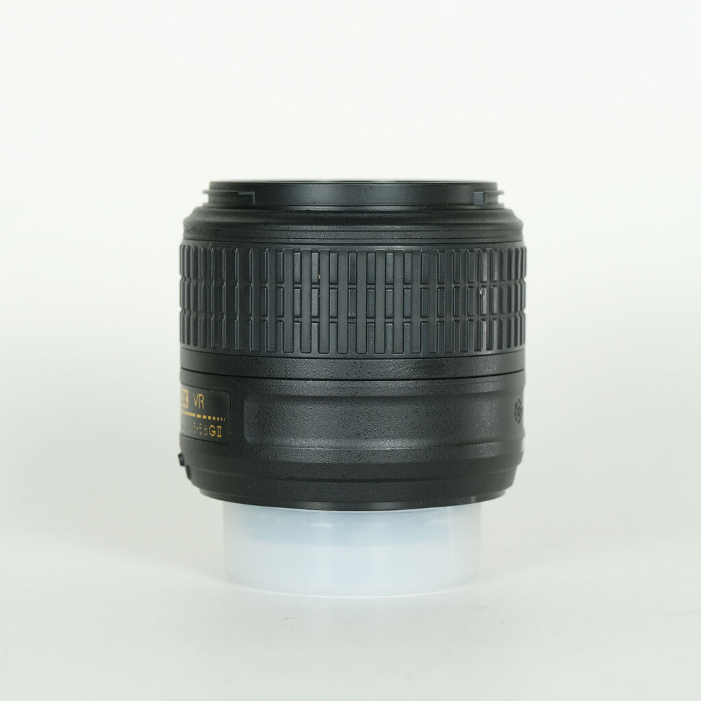 Nikon AF-S DX NIKKOR 18-55mm f3.5-5.6G VR II