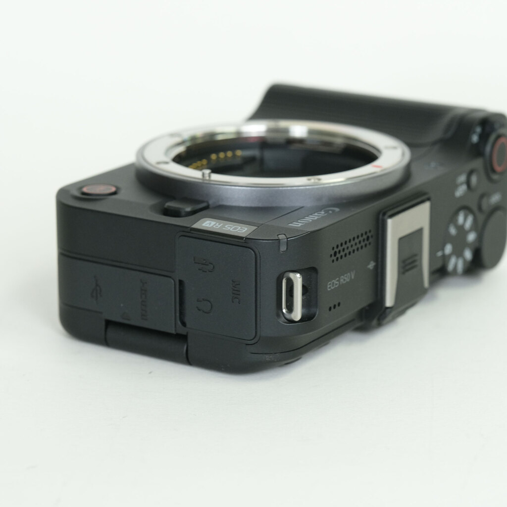 Canon EOS R50 V