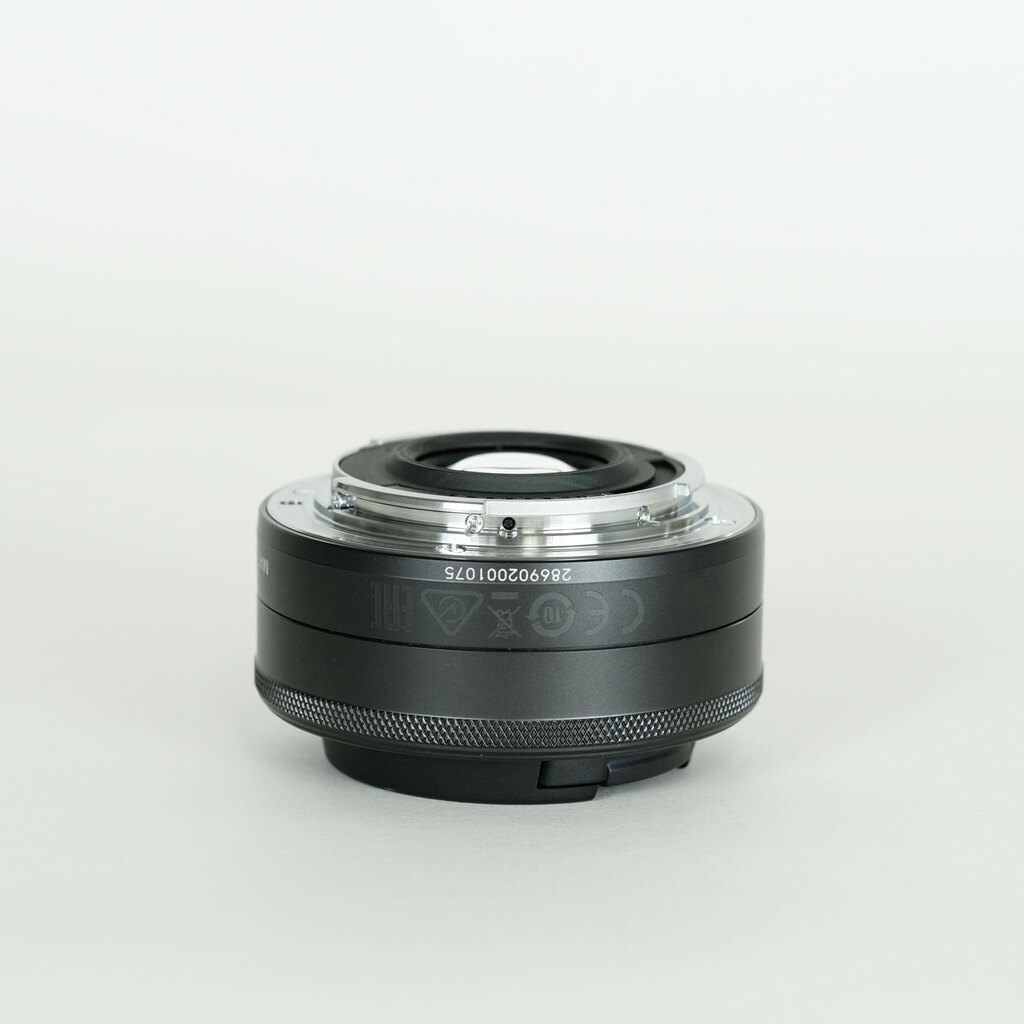 Canon EF-M22mm F2 STM