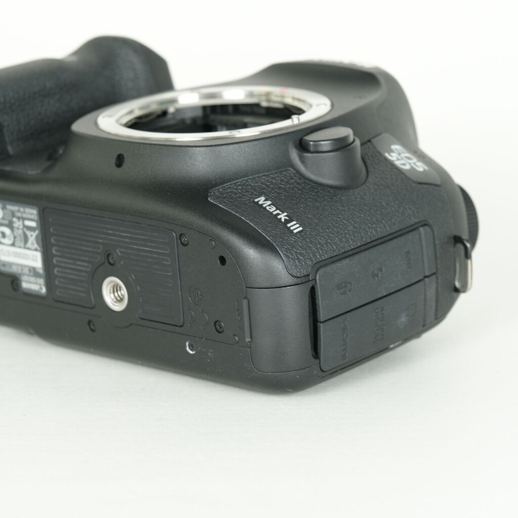 Canon EOS 5D Mark IIIの出品 | ONE SCENE（ワンシーン）