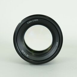 SONY FE 85mm F1.8 SEL85F18 SONY FE 85mm F1.8 SEL85F18