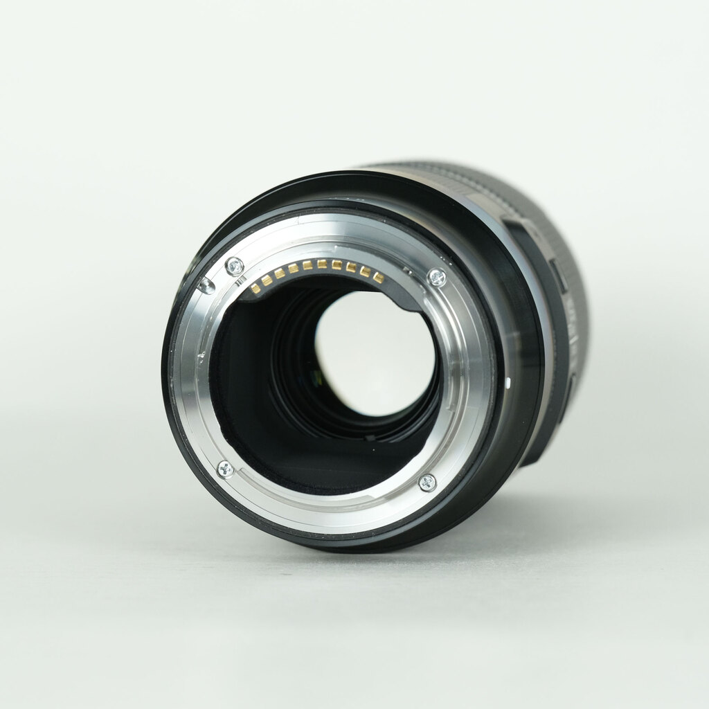 SIGMA 70mm F2.8 DG MACRO｜Art [ソニーE用]の出品 | ONE SCENE（ワン
