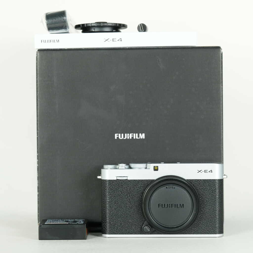 FUJIFILM X-E4の出品 | ONE SCENE（ワンシーン）