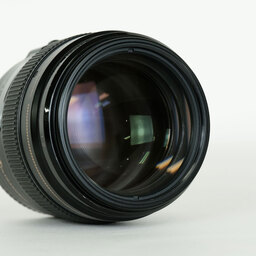 Canon EF100mm F2 USM Canon EF100mm F2 USM