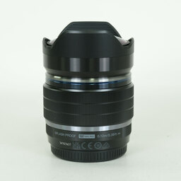 OLYMPUS M.ZUIKO DIGITAL ED 8mm F1.8 Fisheye PRO