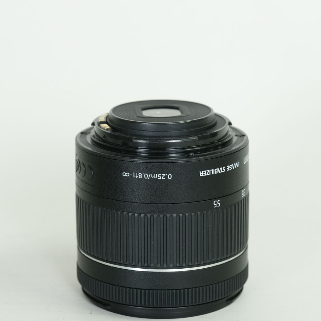 Canon EF-S18-55mm F4-5.6 IS STM