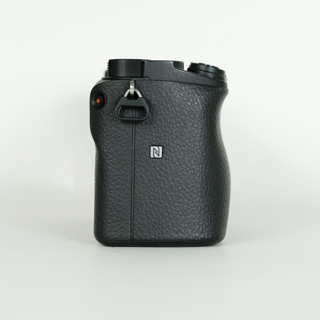 SONY α6400（ILCE-6400）