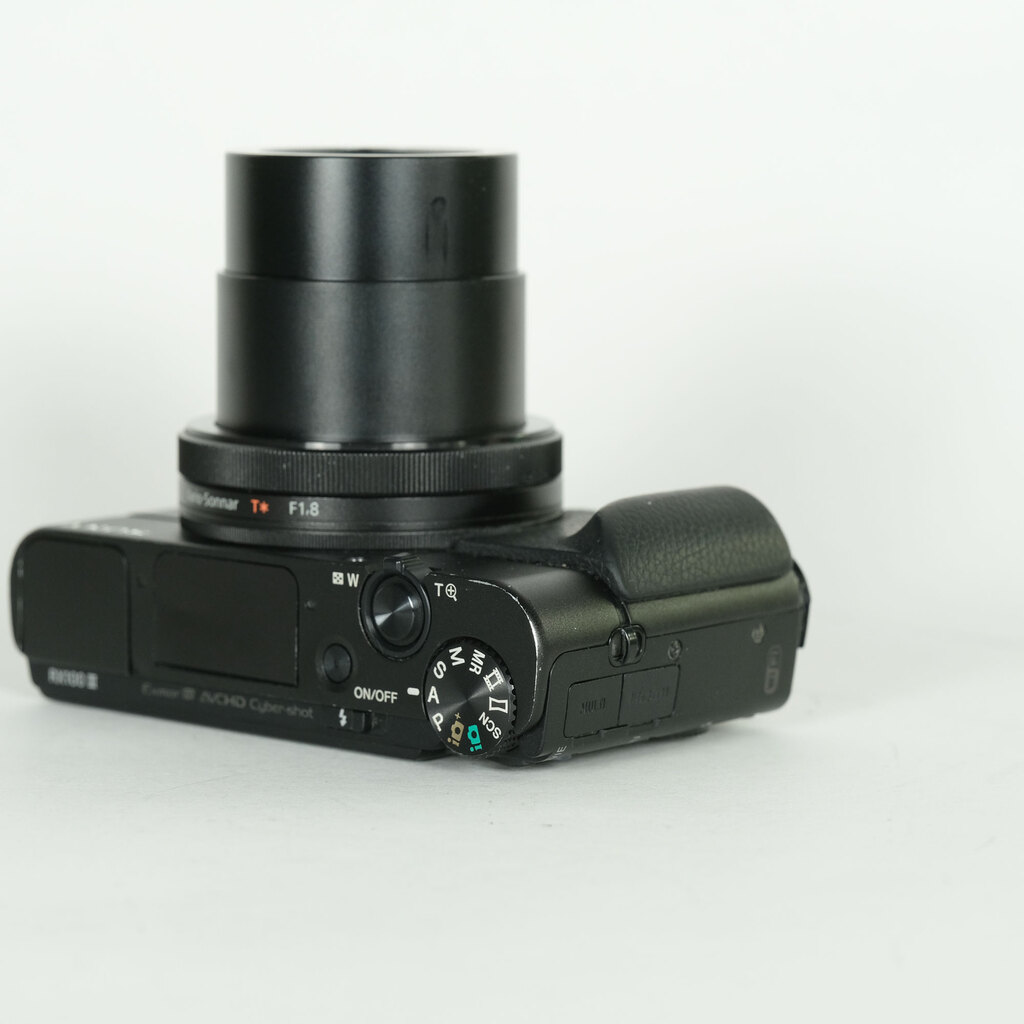 SONY Cyber-shot DSC-RX100M3 SONY Cyber-shot DSC-RX100M3