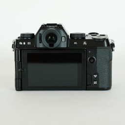 FUJIFILM X-S10