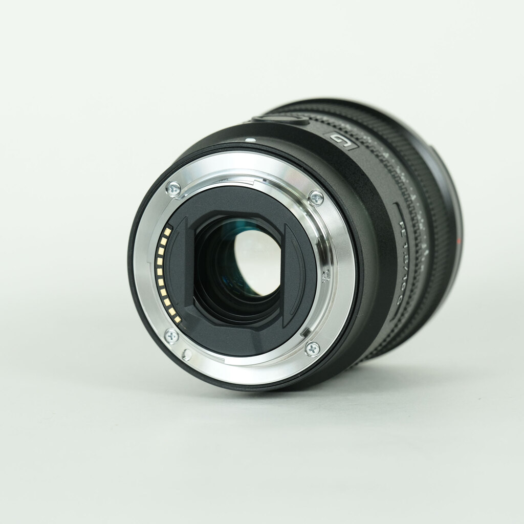 SONY FE 16mm F1.8 G SEL16F18Gの出品 | ONE SCENE（ワンシーン）