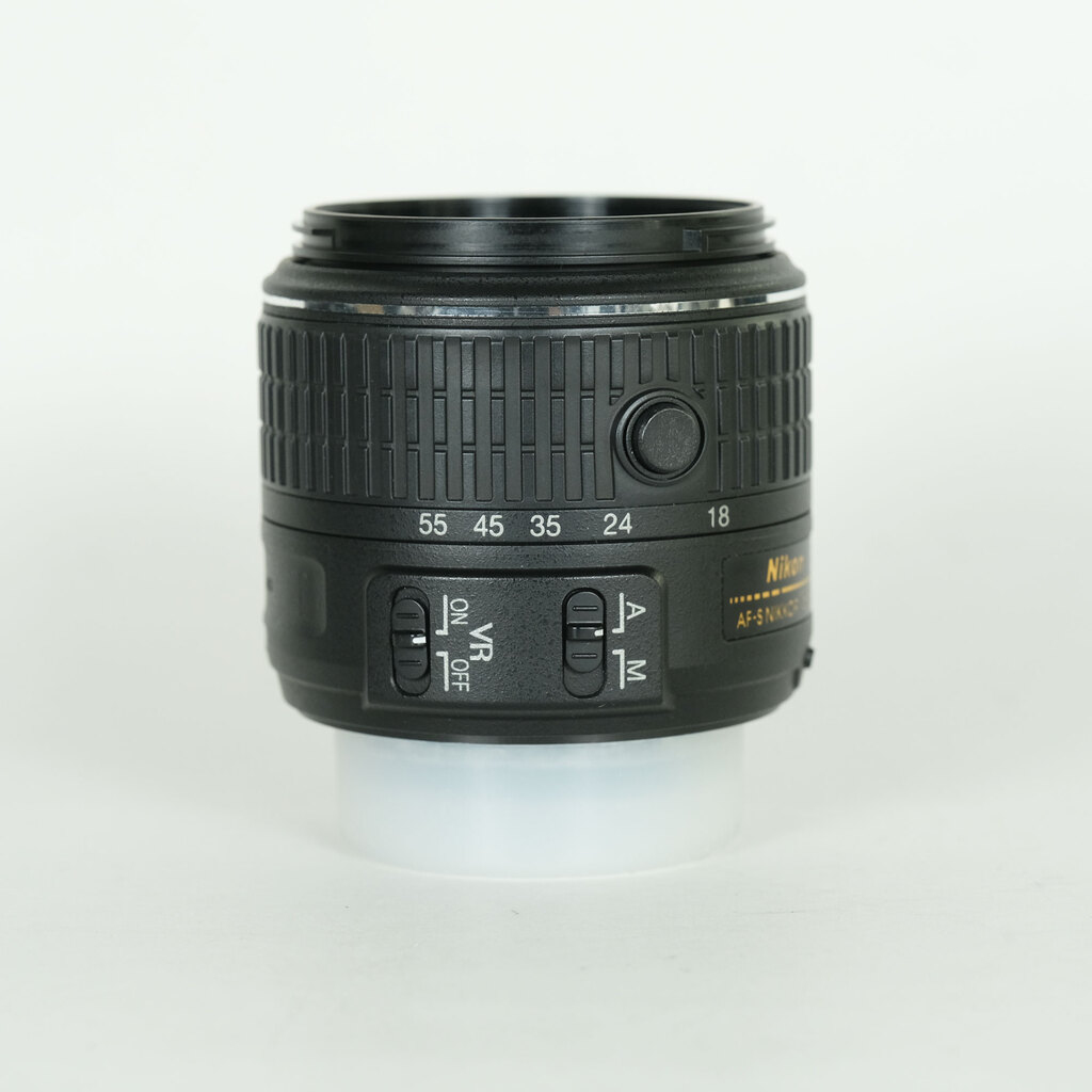 Nikon AF-S DX NIKKOR 18-55mm f3.5-5.6G VR II