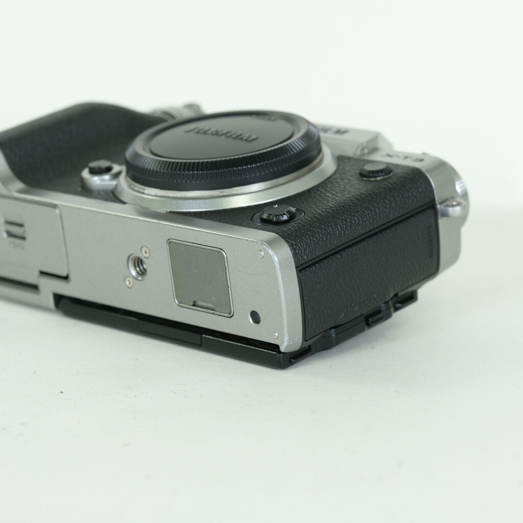 FUJIFILM X-T3 FUJIFILM X-T3