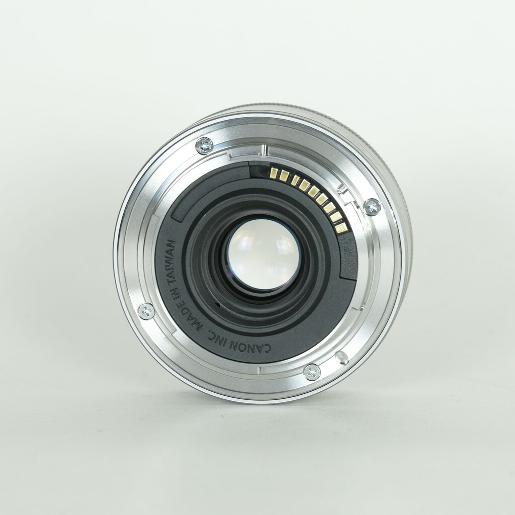 Canon EF-M22mm F2 STM