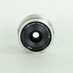 OLYMPUS M.ZUIKO DIGITAL 17mm F1.8