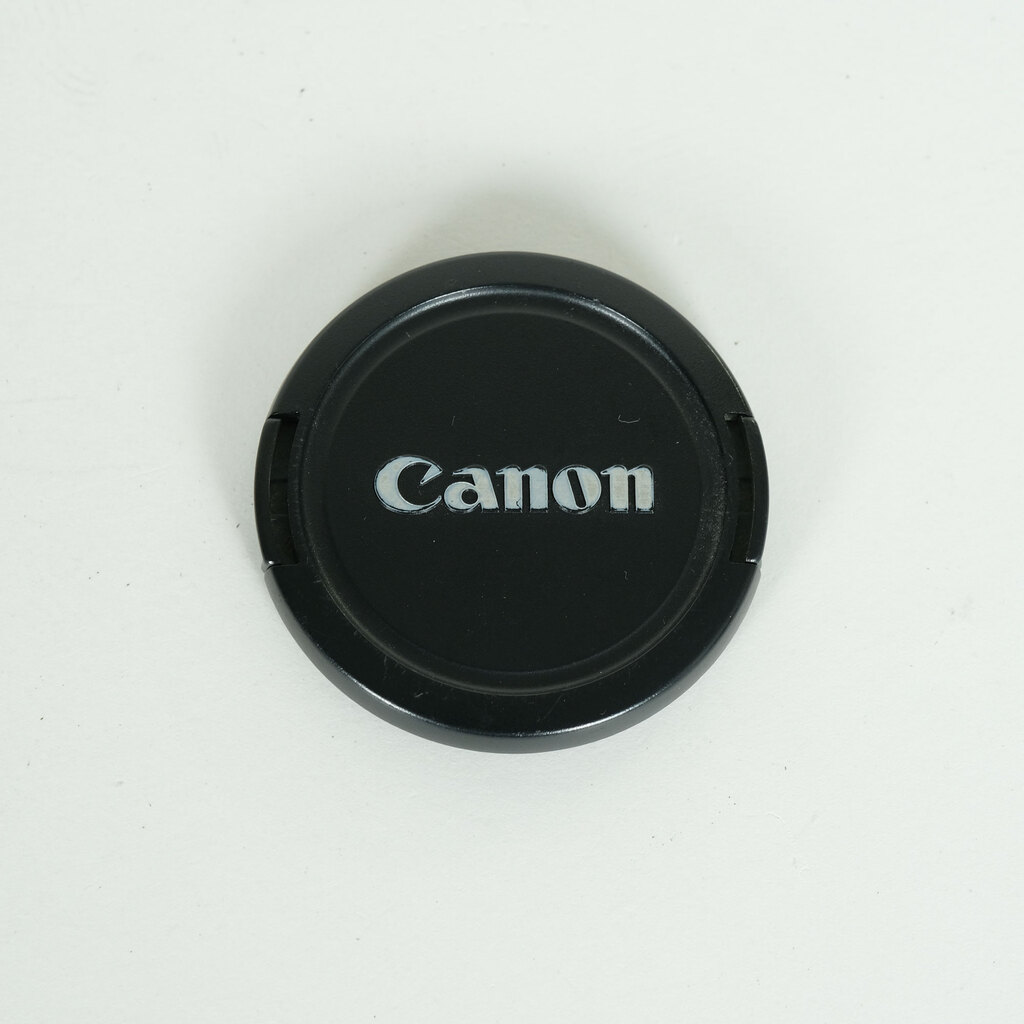 Canon EF85mm F1.8 USM Canon EF85mm F1.8 USM