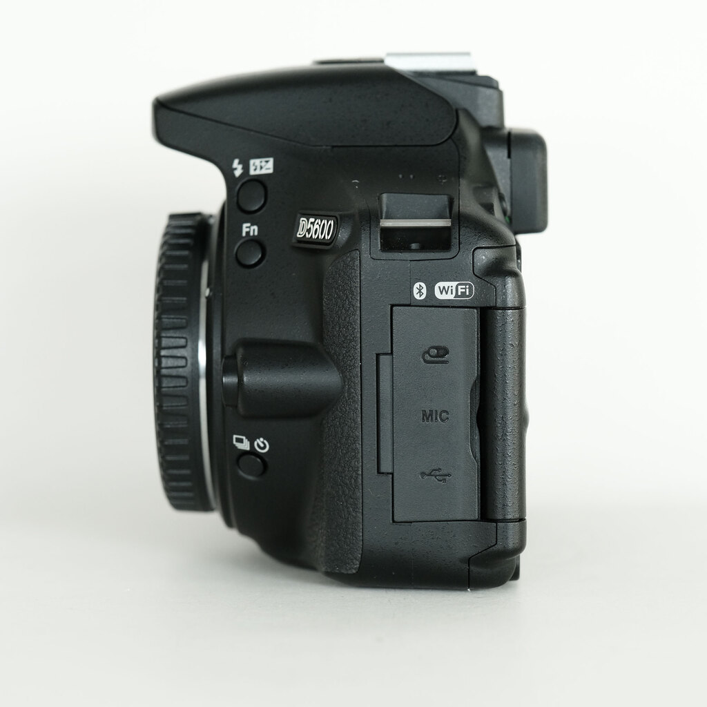 Nikon D5600 Nikon D5600