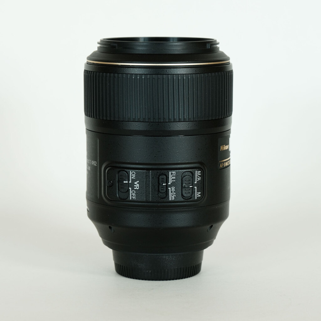 Nikon AF-S VR Micro-Nikkor 105mm f/2.8G IF-ED