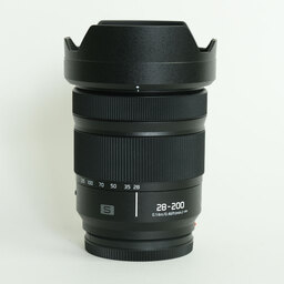 Panasonic LUMIX S 28-200mm F4-7.1 MACRO O.I.S.
