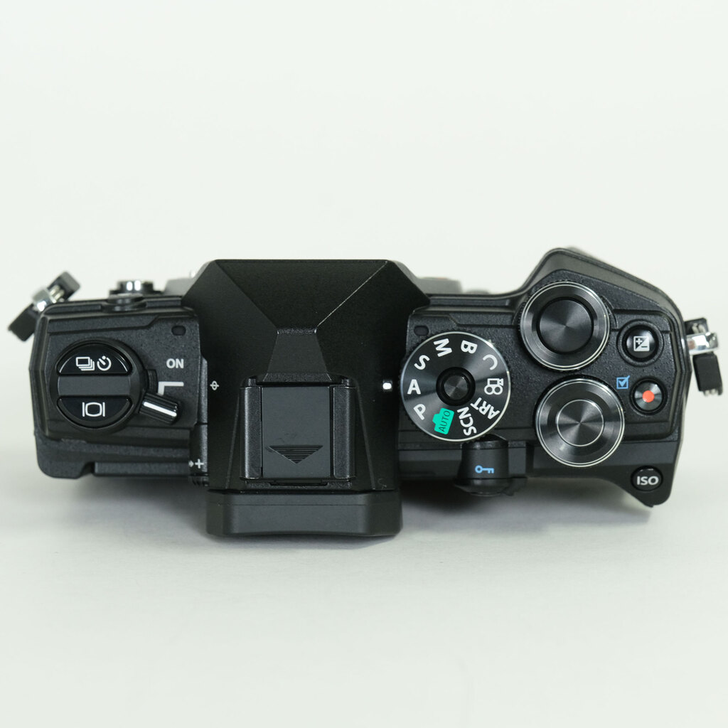 OM SYSTEM OM-5