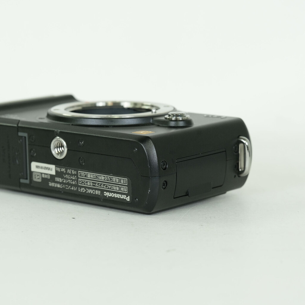 Panasonic LUMIX DMC-GF1-K エスプリブラックの出品 | ONE SCENE（ワン