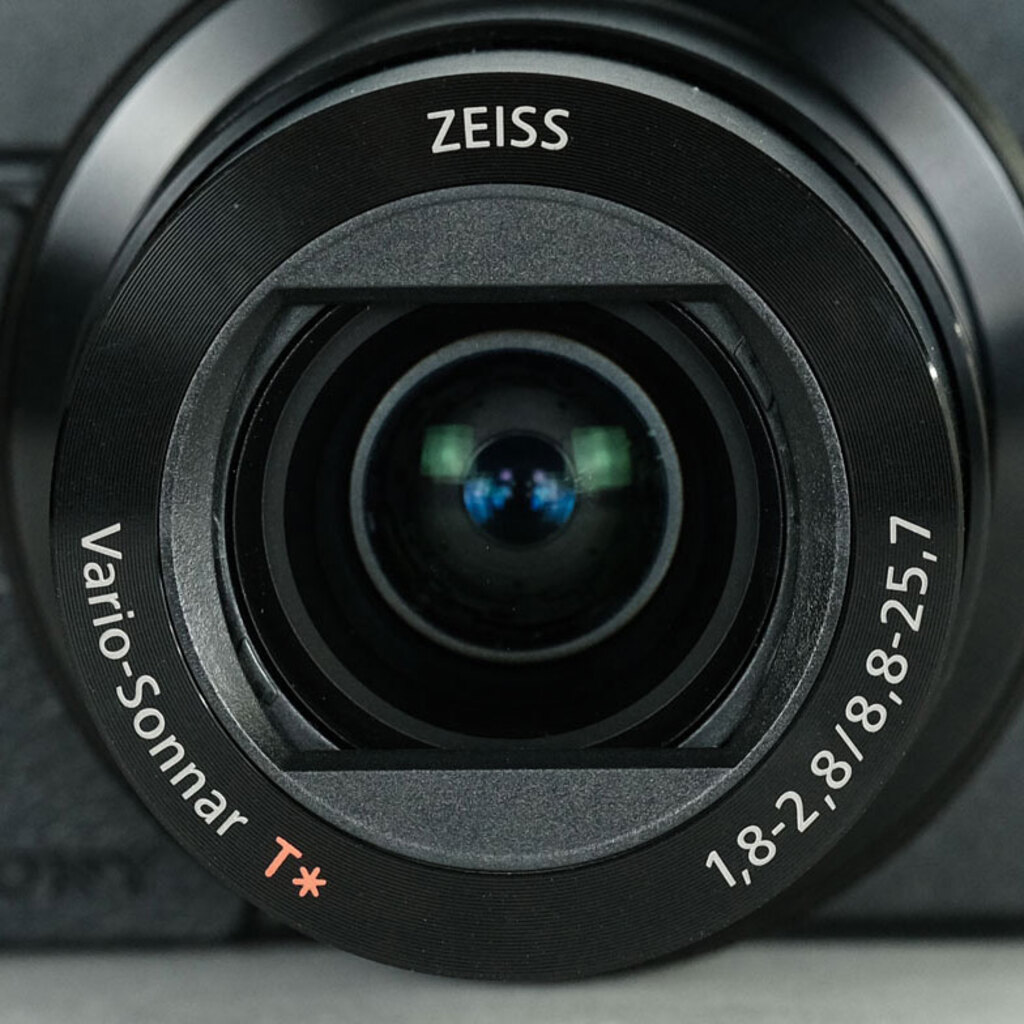 SONY Cyber-shot DSC-RX100M3