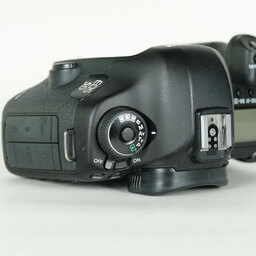Canon EOS 5D Mark III Canon EOS 5D Mark III