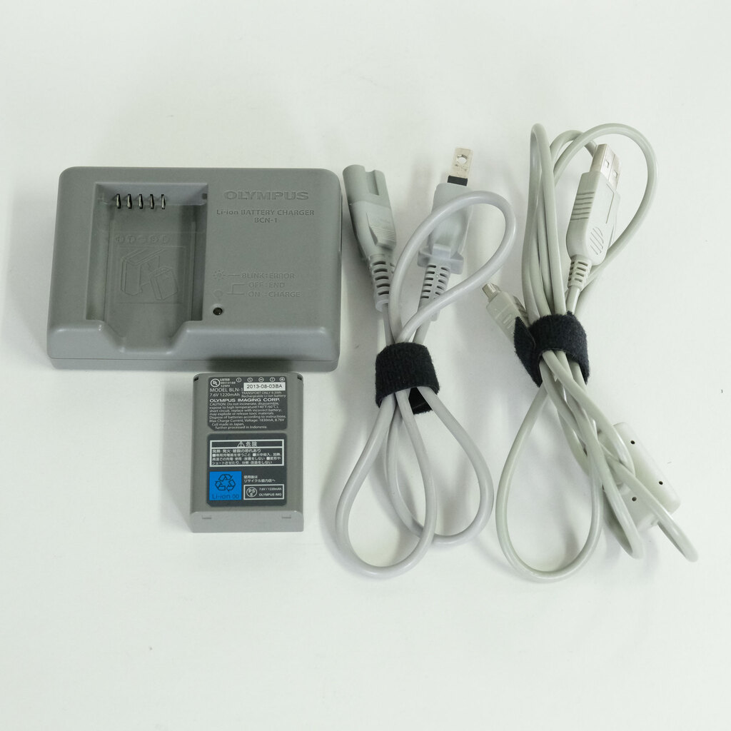 OLYMPUS OM-D E-M5 Mark II