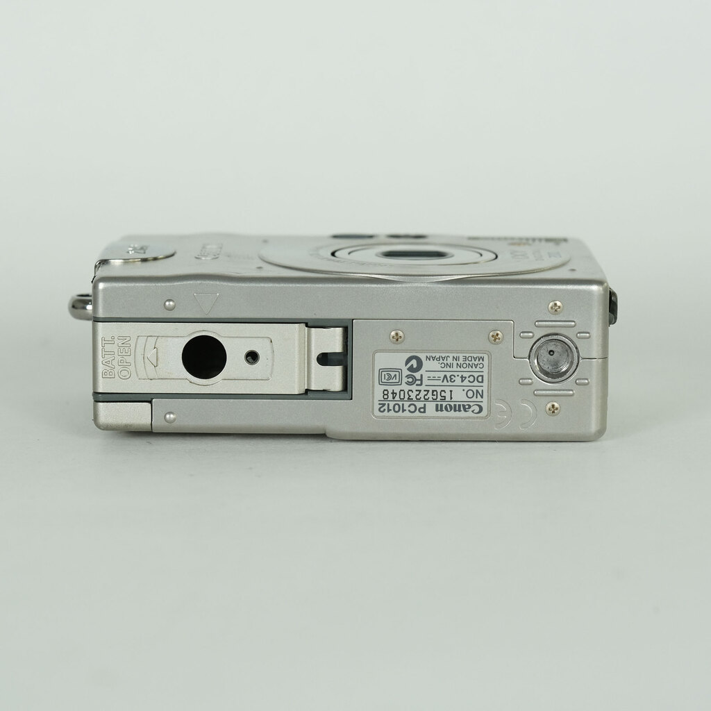 Canon IXY DIGITAL 200