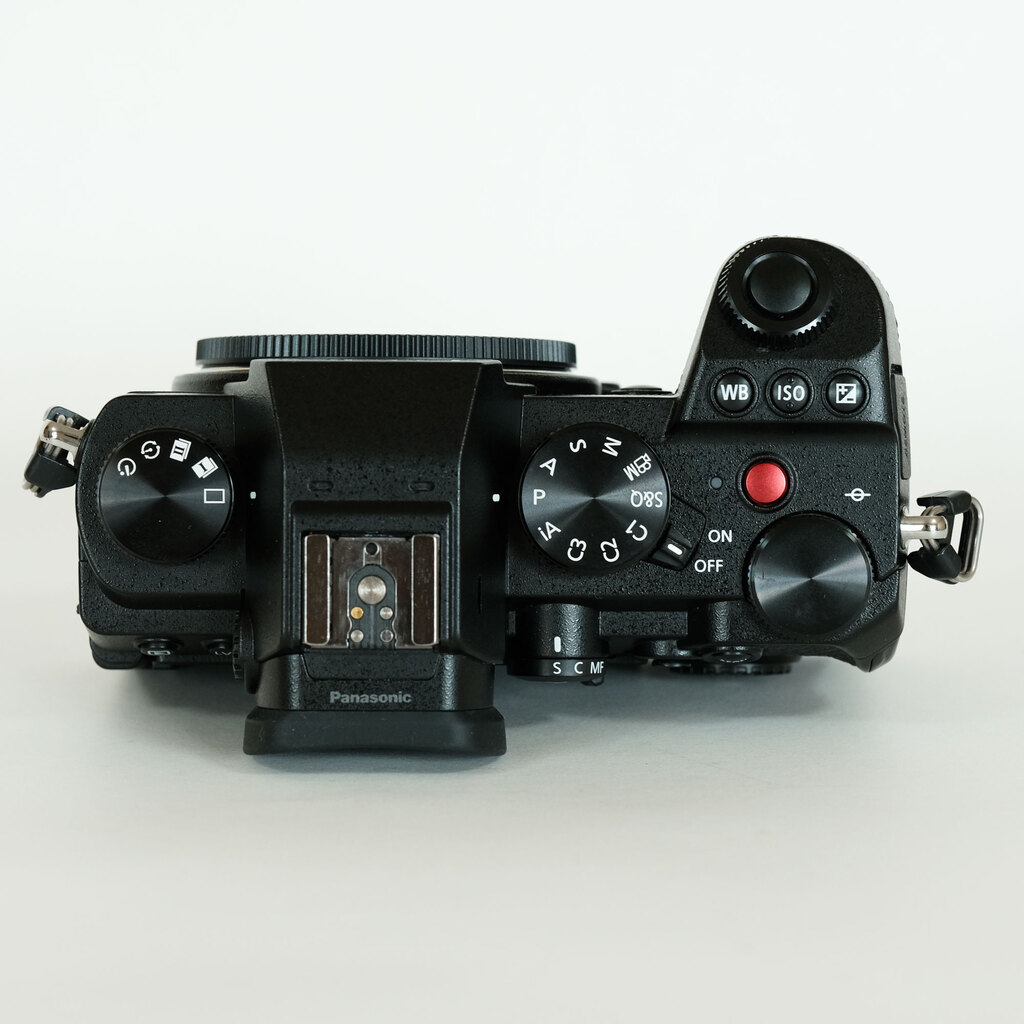 Panasonic LUMIX DC-S5