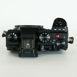 Panasonic LUMIX DC-S5