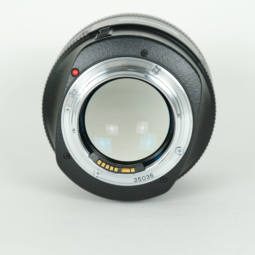 極美品　 Canon EF85mm F1.2L USM ジャンク品 Canon EF85mm F1.2L USMの出品 | ONE SCENE（ワンシーン）