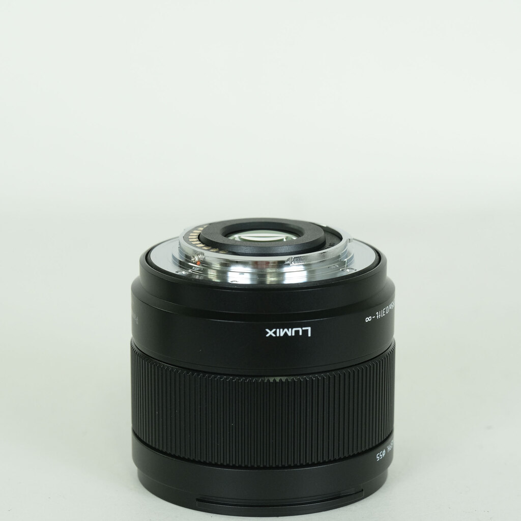 Panasonic LEICA DG SUMMILUX 9mm / F1.7 ASPH.