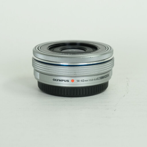 OLYMPUS M.ZUIKO DIGITAL ED 14-42mm F3.5-5.6 EZ シルバー