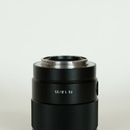 SONY FE 35mm F1.8 SEL35F18F SONY FE 35mm F1.8 SEL35F18F