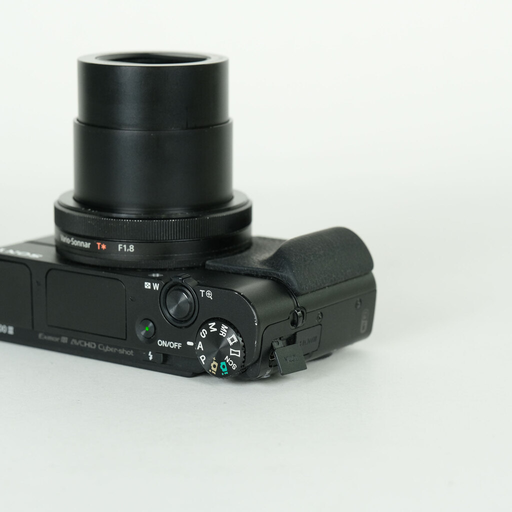 SONY Cyber-shot DSC-RX100M3 SONY Cyber-shot DSC-RX100M3