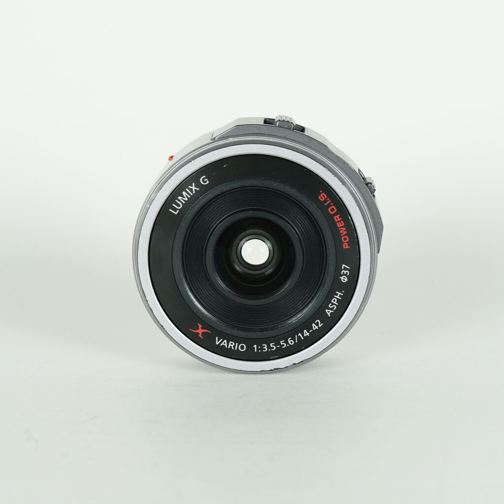 Panasonic LUMIX G X VARIO PZ 14-42mm / F3.5-5.6 ASPH. / POWER